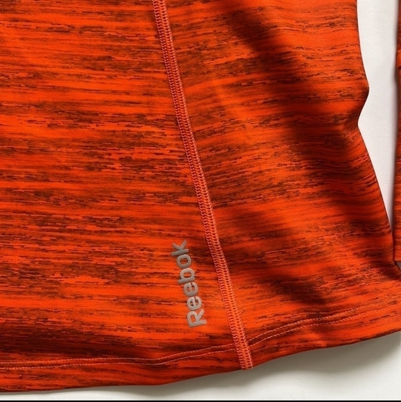 Women's Reebok warm weather modified turtleneck sports layer - Picture 3 of 6